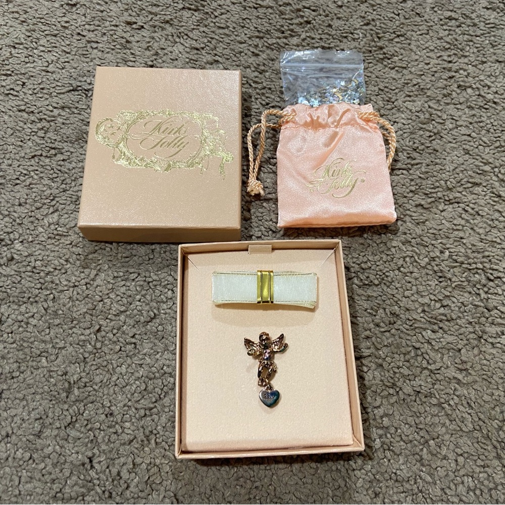 Kirks Folly Lapel Tack Pin Cherub Angel Dangling Heart Live In Box